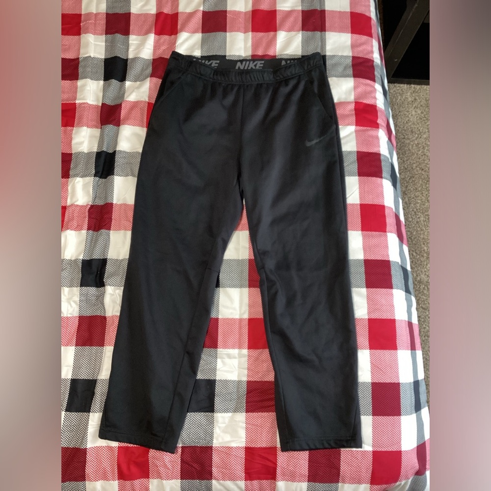 Nike drifit mens XL black sweatpants